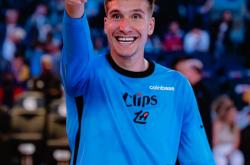 乐鱼电竞 -转折点！洛杉矶快船主帅复盘，欧冠加时末段攻防权衡，球迷炸锅，心理建设被强调的简单介绍