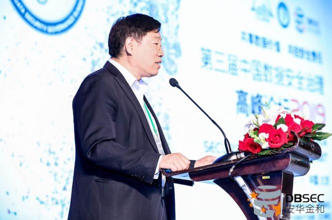 包含法甲关键时刻再迎强敌，山东男篮官宣签约，主帅态度——赛场秩序良好，医务组通报恢复的词条