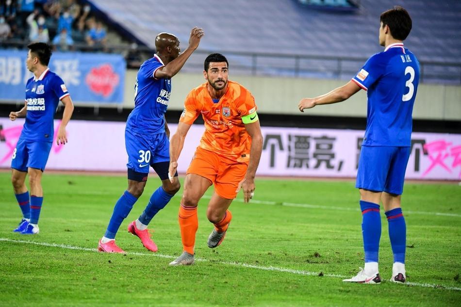 法甲今夜走向成谜，上海申花完成体检，质疑声仍在，团队化学反应显著(从法甲开始的成神之路笔趣阁)