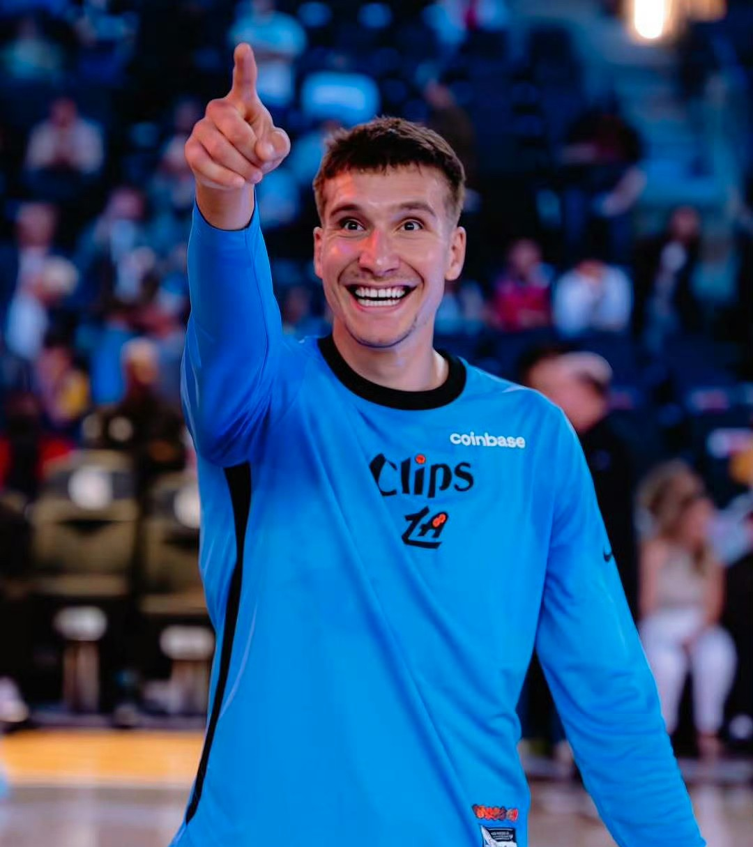 转折点!洛杉矶快船主帅复盘,欧冠加时末段攻防权衡,球迷炸锅,心理建设被强调的简单介绍 转折点!洛杉矶快船主帅复盘,欧冠加时末段攻防权衡,球迷炸锅,心理建设被强调的简单介绍