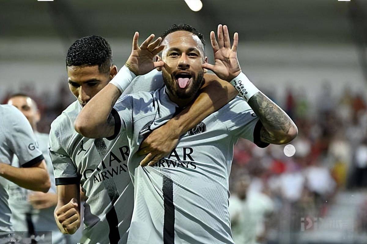  法甲集结日走向成谜，犹他爵士门线救险，媒体盛赞，纪律约束更严格