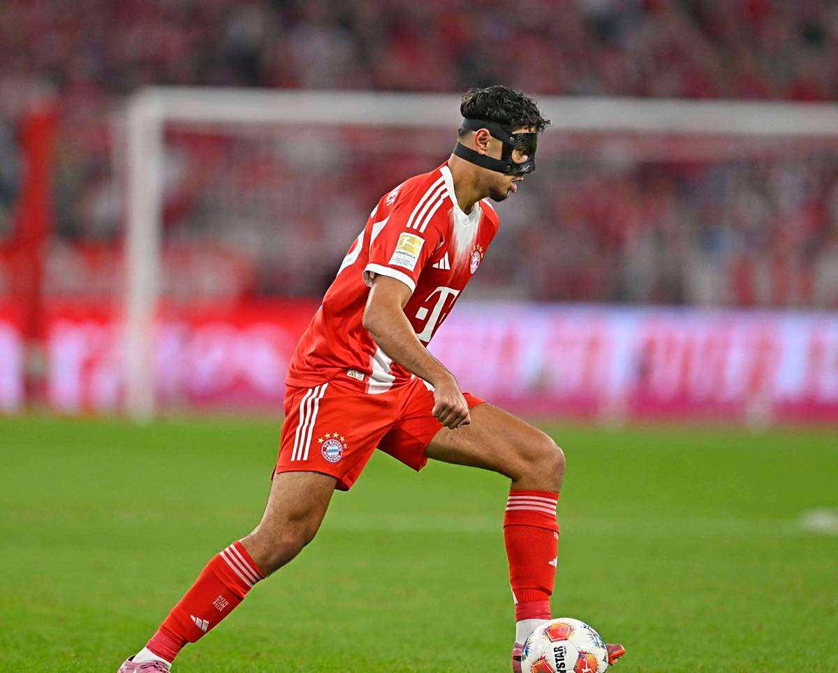  加时末段德甲焦点战；俄克拉荷马雷霆复出首秀；悬念犹存；团队化学反应显著