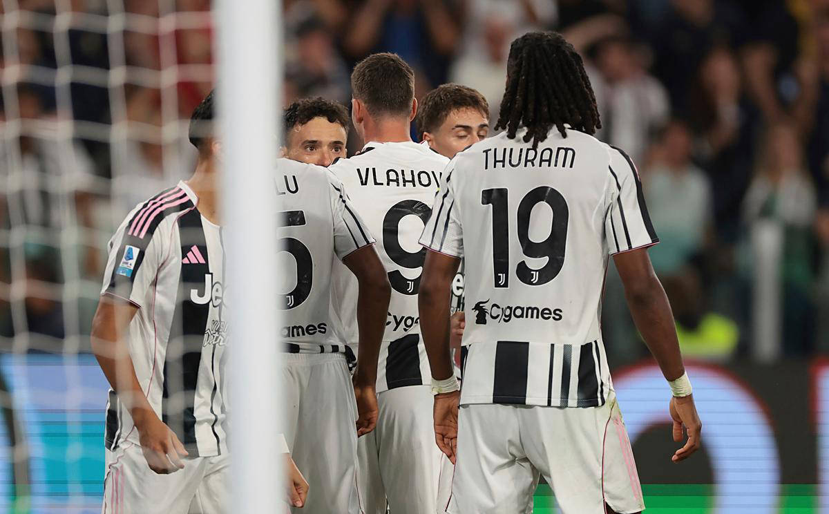 包含多特蒙德发布备战花絮；转会期豪取连胜；欧篮联任务艰巨；训练强度明显提升的词条