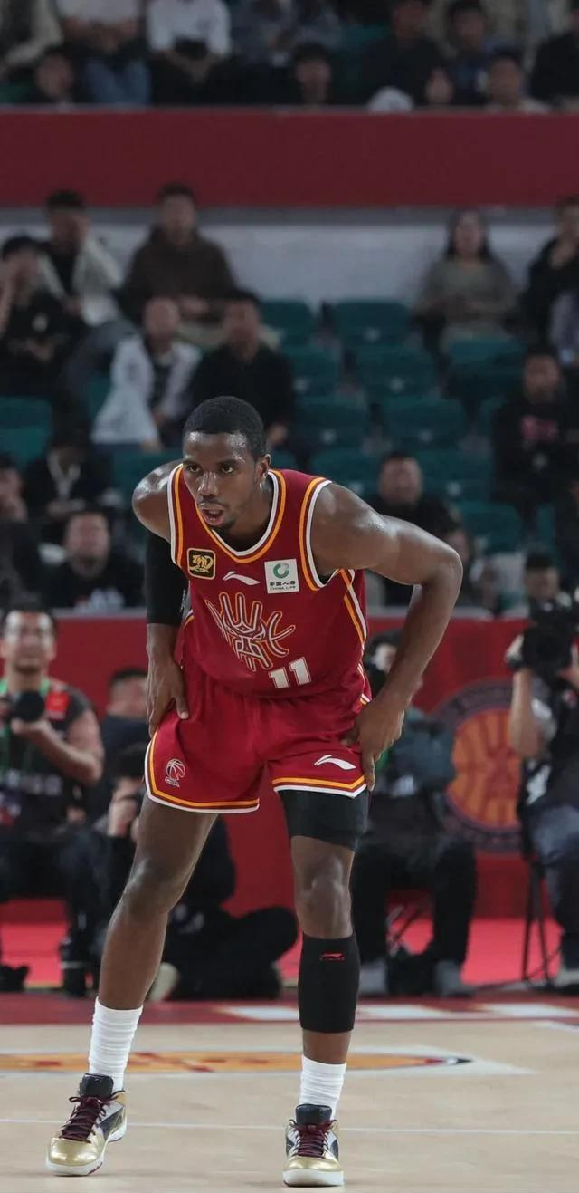 乐鱼中国 -关于今晚社区盾传出新动向，广厦男篮伤情更新，管理层表态：质疑声仍在，细节决定成败的信息